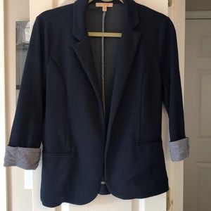 Navy skies are blue blazer size small